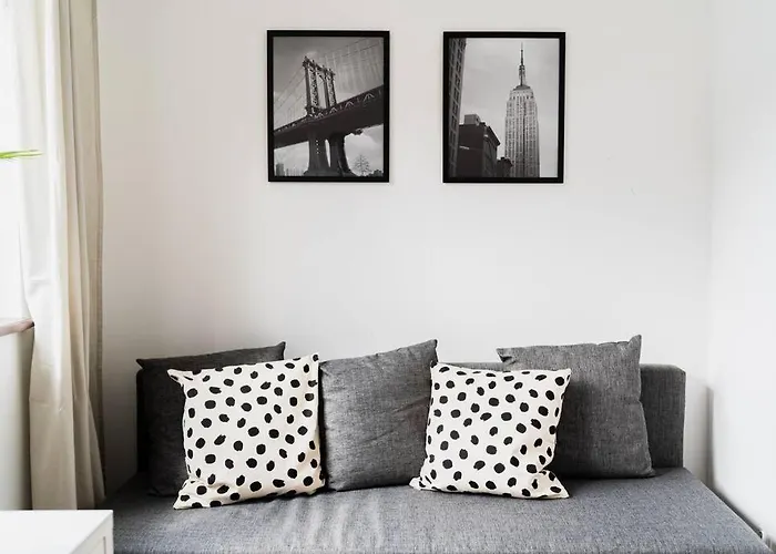City Center - 3 Rooms - New Building - Private Parking Place - Garage